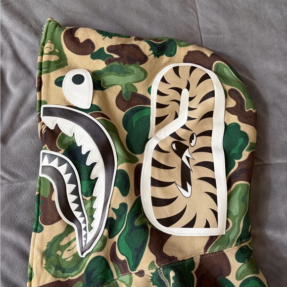 Bape Green Camo Zip-Up Sweater - Picture 4 of 11
